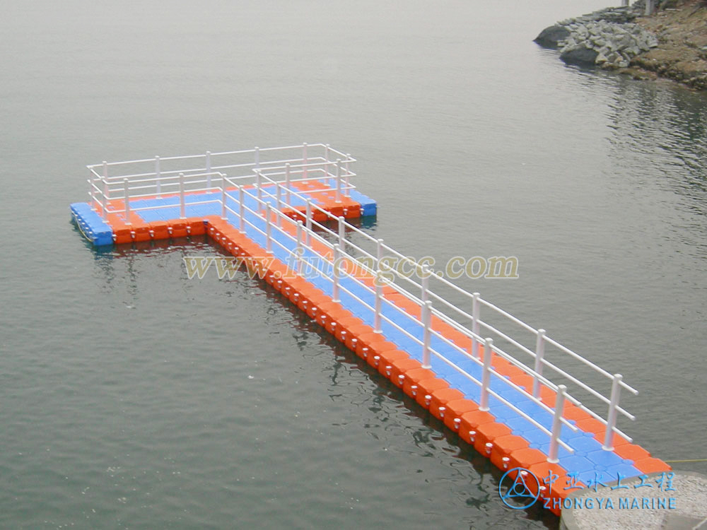 Thousand Island Lake T-shaped water platform