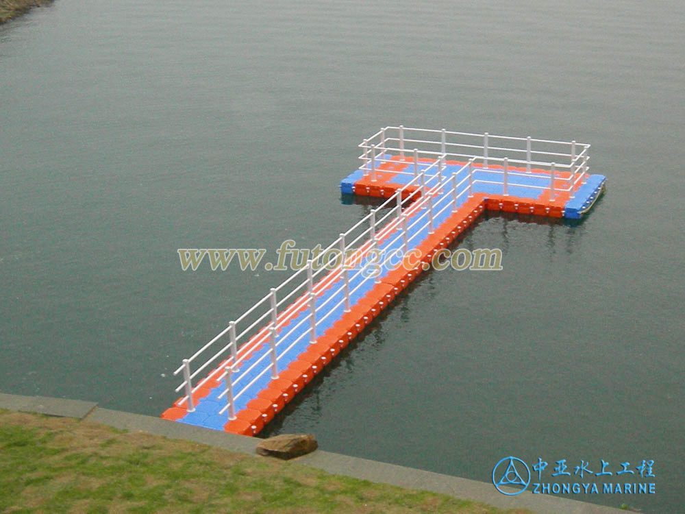 Thousand Island Lake T-shaped water platform